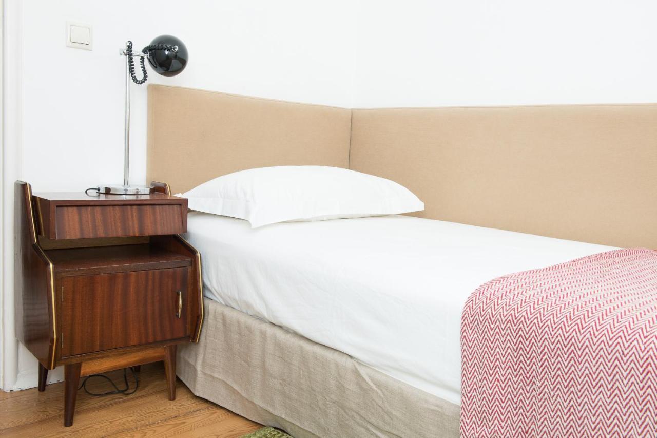 Flattered To Be In Apartamento Lisboa